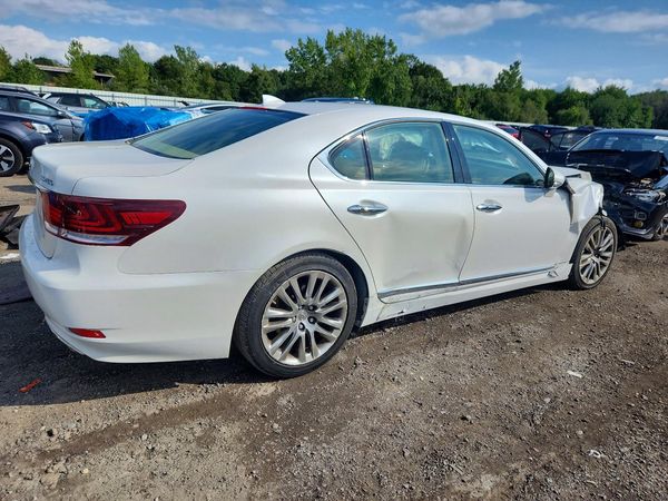 2017 LEXUS LS