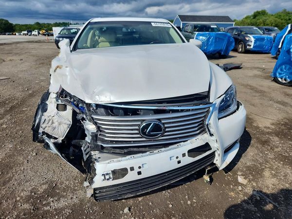 2017 LEXUS LS