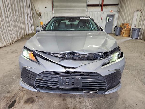 2021 TOYOTA CAMRY