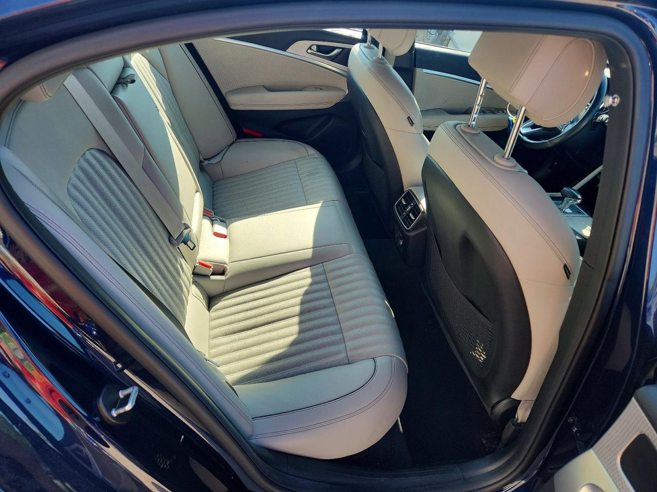 2023 GENESIS G70
