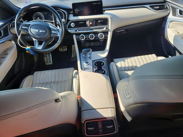 2023 GENESIS G70