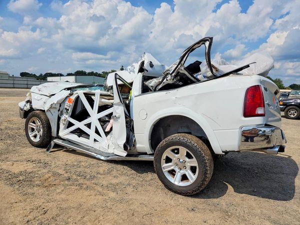 2017 RAM 1500 SLT — DSRA