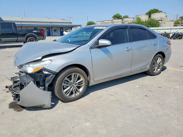 2017 TOYOTA CAMRY