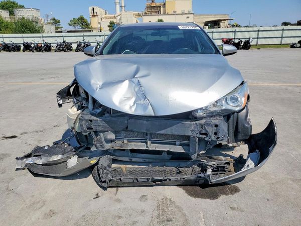 2017 TOYOTA CAMRY