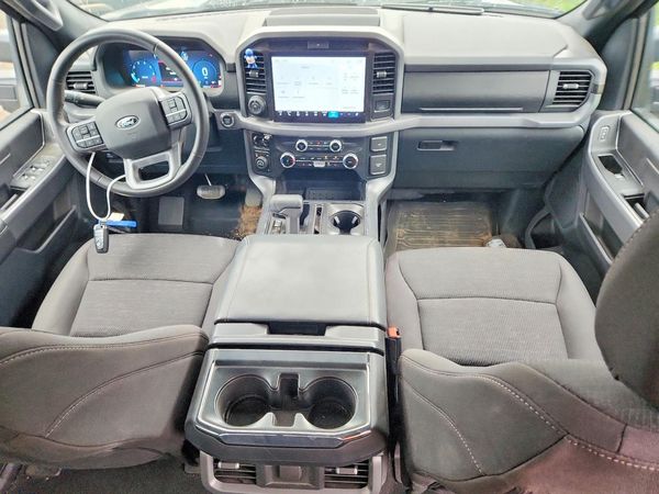 2025 FORD F150