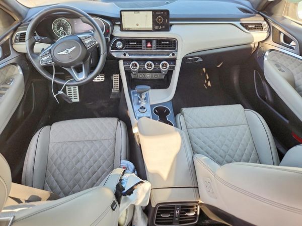 2023 GENESIS G70
