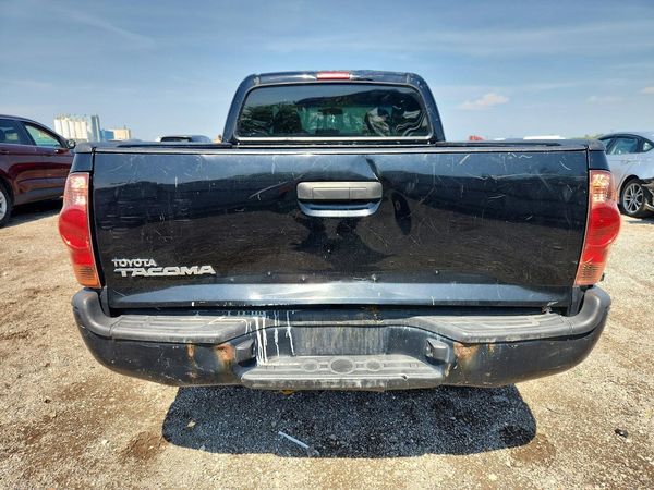 2015 TOYOTA TACOMA