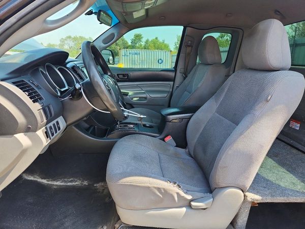 2015 TOYOTA TACOMA