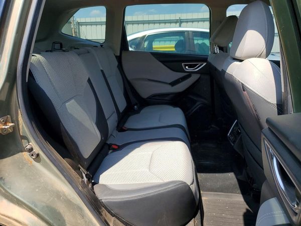 2020 SUBARU FORESTER
