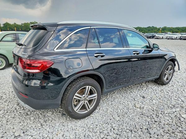 2021 MERCEDES-BENZ GLC GLC300-4M