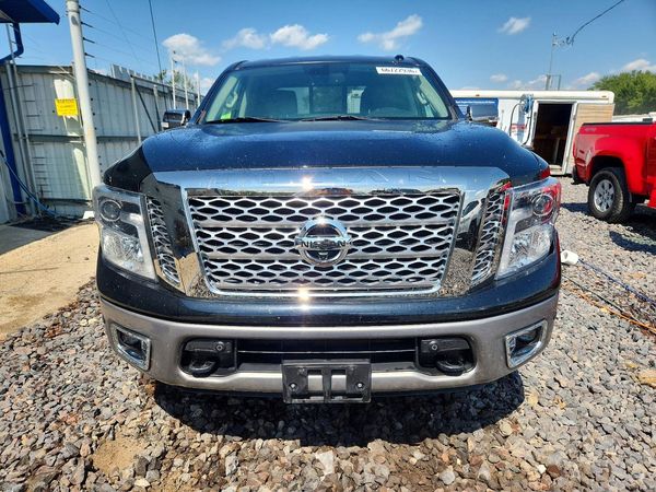 2019 NISSAN TITAN
