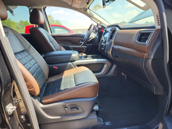 2019 NISSAN TITAN