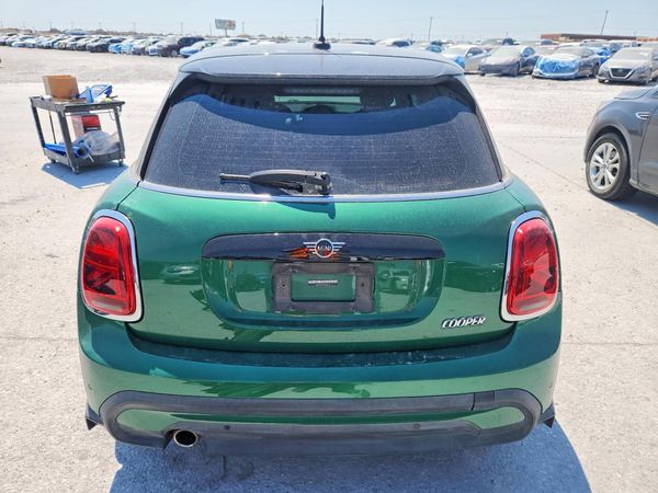 2022 MINI COOPER