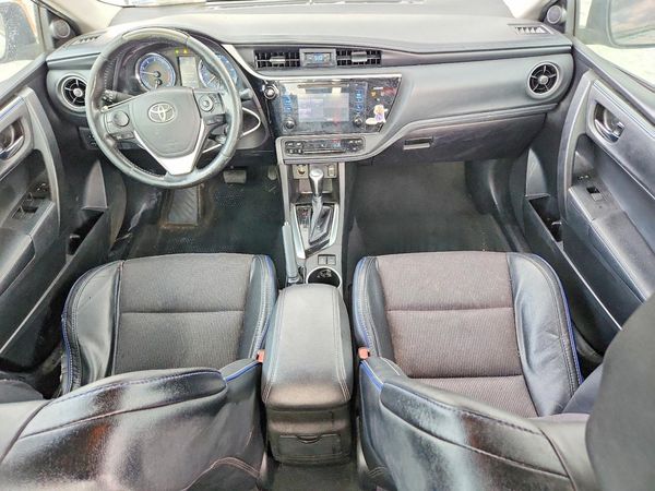 2017 TOYOTA COROLLA