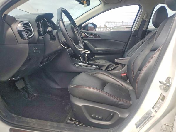 2015 MAZDA 3 Touring/GS