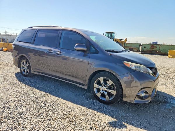 2012 TOYOTA SIENNA