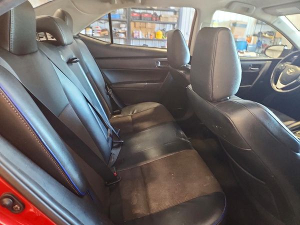 2017 TOYOTA COROLLA