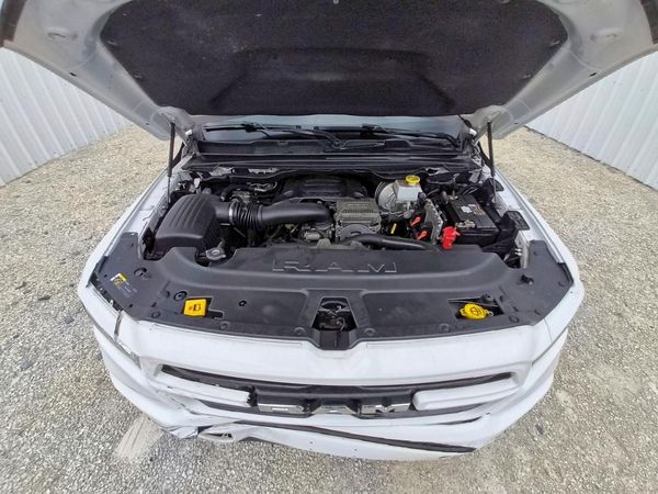 2019 RAM 1500 Big Horn/Lonestar — Engine bay