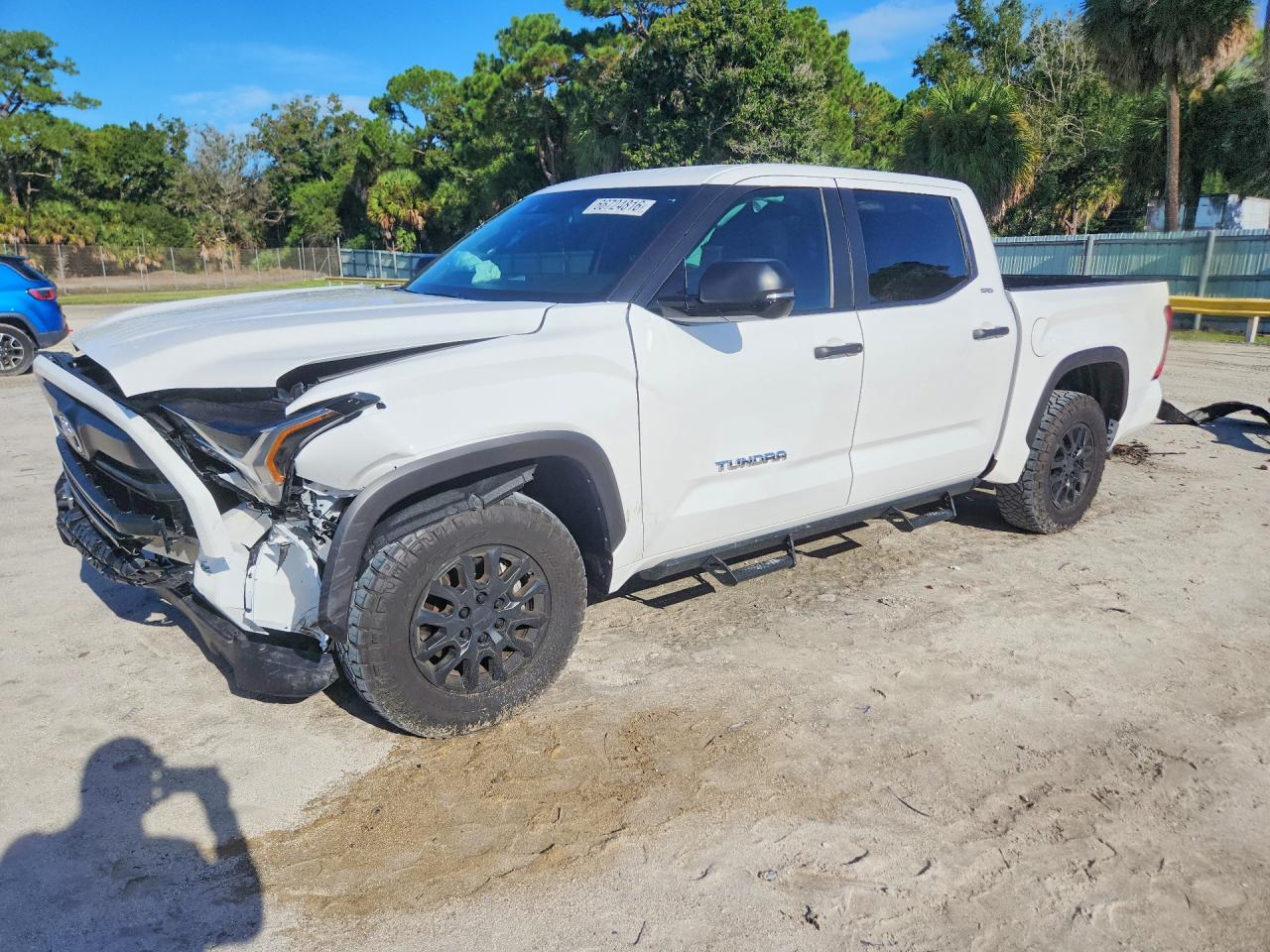 2026 TOYOTA TUNDRA