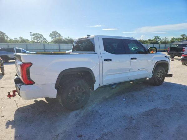 2026 TOYOTA TUNDRA