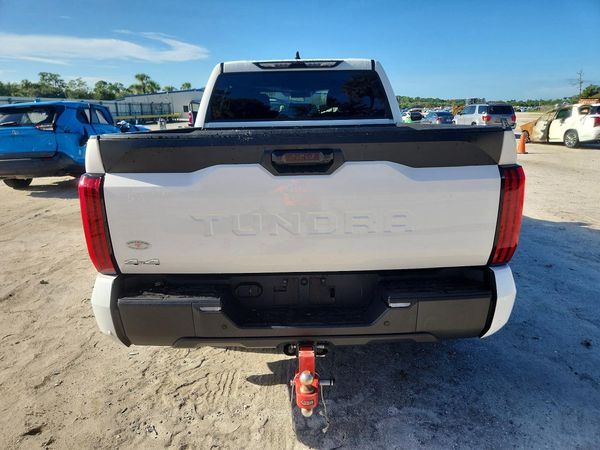 2026 TOYOTA TUNDRA
