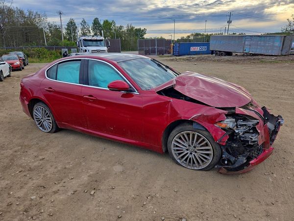 2017 ALFA ROMEO GIULIA TI AWD — Passenger 3/4