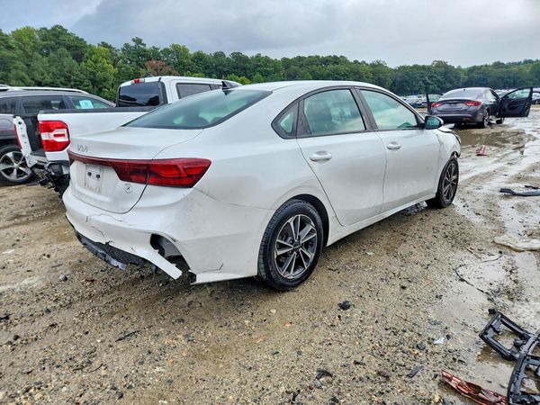 2022 KIA FORTE
