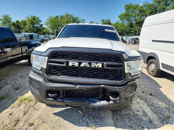 2022 RAM 3500 Tradesman