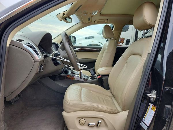 2014 AUDI Q5 Premium Plus — DENT