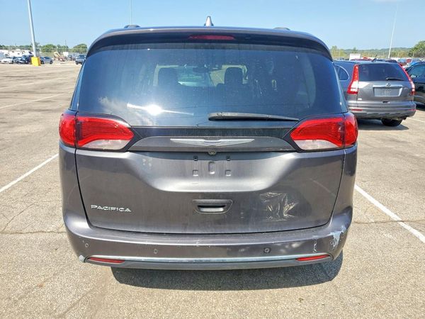 2017 CHRYSLER PACIFICA Touring L