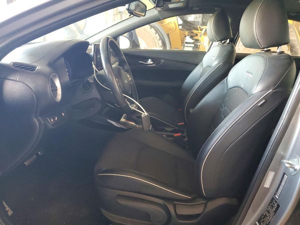 2024 KIA FORTE GT Line