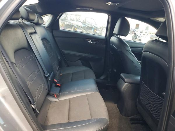 2024 KIA FORTE GT Line