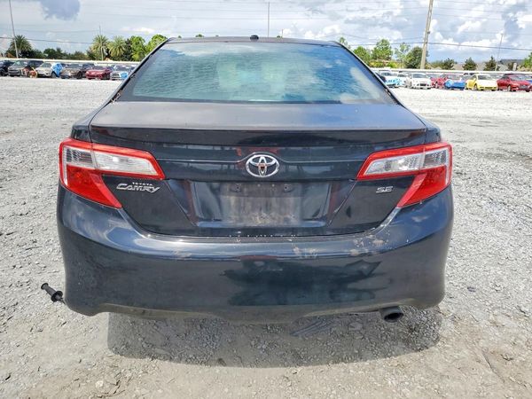 2014 TOYOTA CAMRY