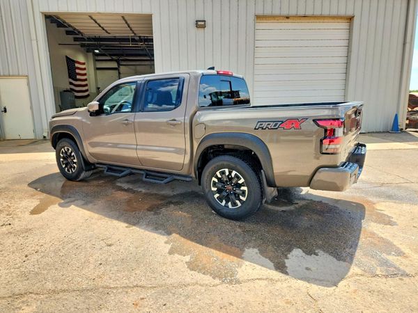 2023 NISSAN FRONTIER Crew Cab