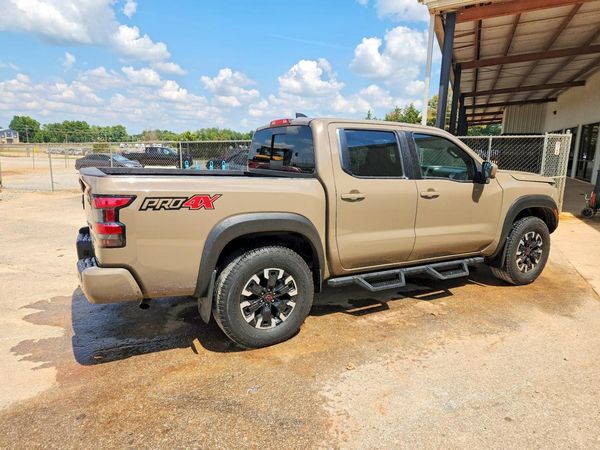 2023 NISSAN FRONTIER Crew Cab