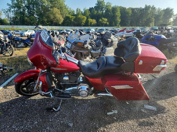 2013 HARLEY-DAVIDSON FLHX