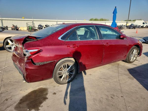2015 TOYOTA CAMRY