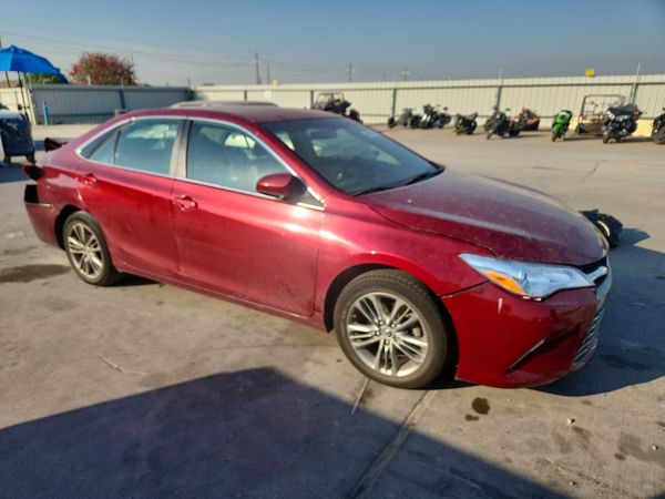 2015 TOYOTA CAMRY