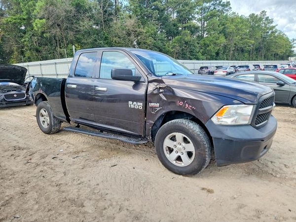 2017 RAM 1500 ST QUAD CAB 4X2
