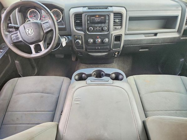 2017 RAM 1500 ST QUAD CAB 4X2
