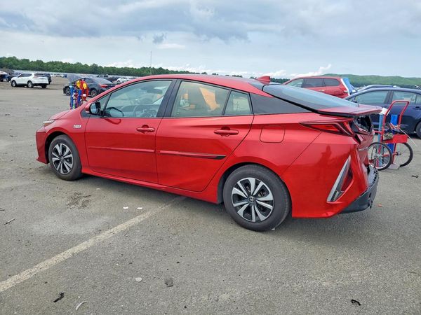 2018 TOYOTA PRIUS Plus/Premium/Advanced