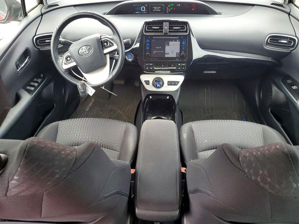 2018 TOYOTA PRIUS Plus/Premium/Advanced