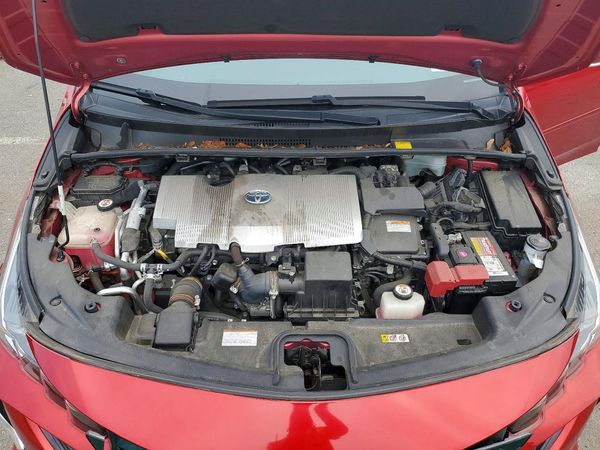 2018 TOYOTA PRIUS Plus/Premium/Advanced