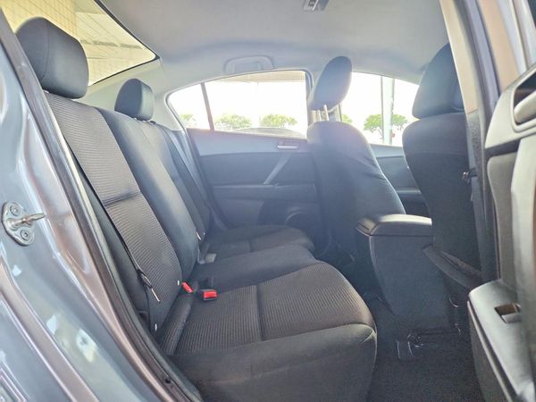 2013 MAZDA 3 Sport/GX
