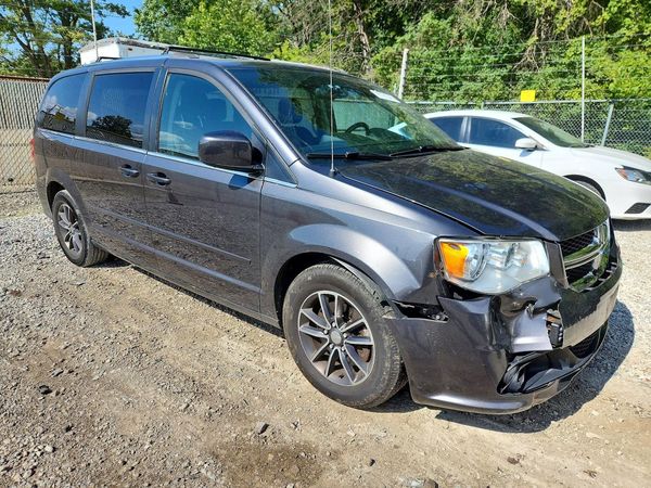 2017 DODGE GRAND CARAVAN SXT