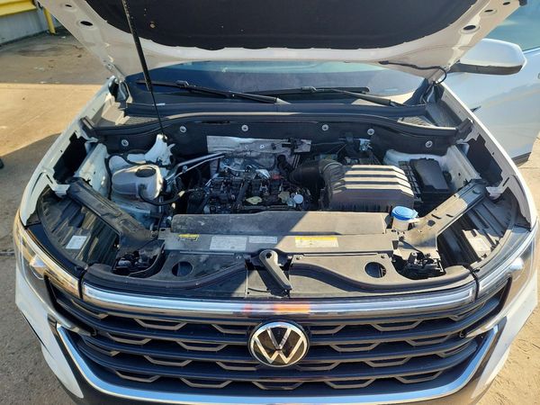 2024 VOLKSWAGEN ATLAS CROSS SPORT