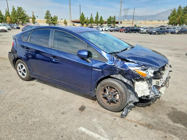 2012 TOYOTA PRIUS — Passenger 3/4