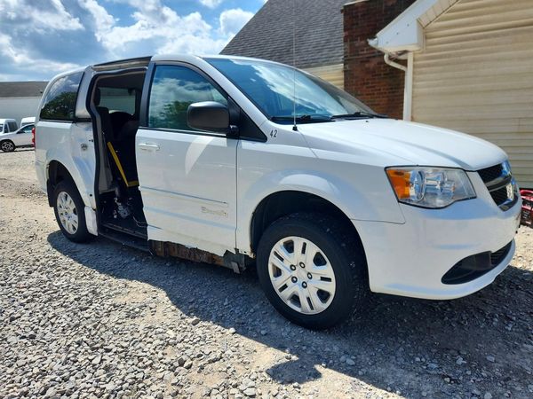 2014 DODGE GRAND CARAVAN SE