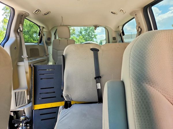 2014 DODGE GRAND CARAVAN SE