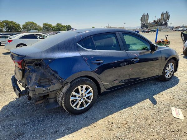 2016 MAZDA 3 SE